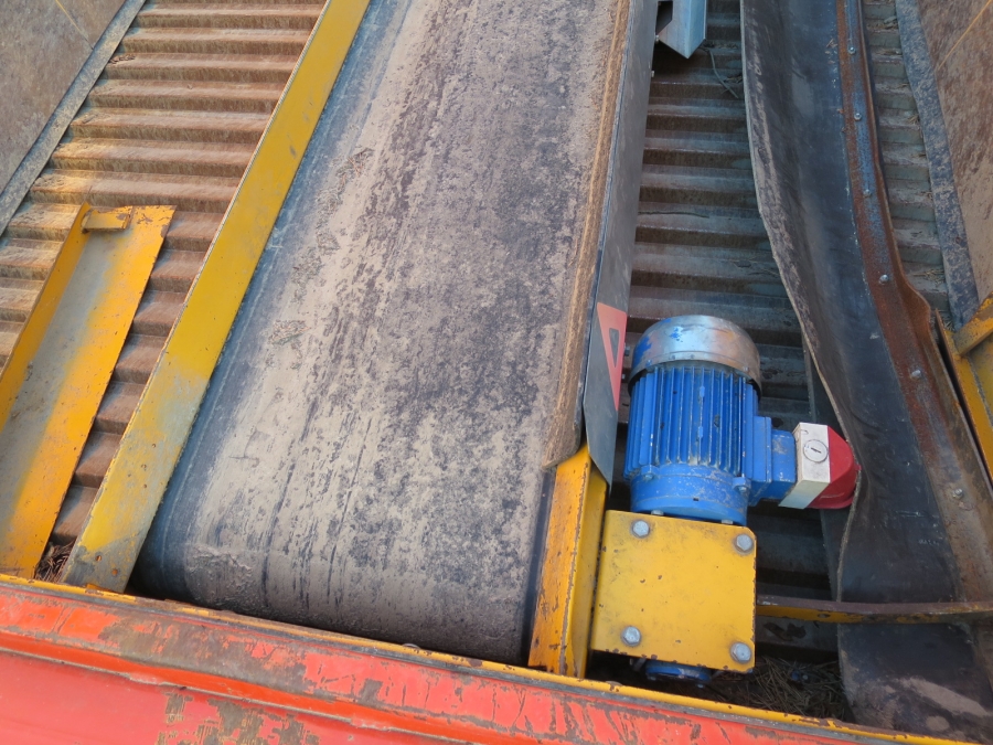 4089 Climax receiving hopper 700E