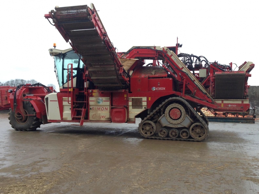 4098 Simon carrot harvester selfpropelled Sharelift harvester