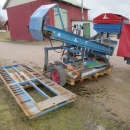 5004 Asa-Lift combi mini carrot harvester with box table