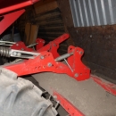 5136 Grimme GL32B potato planter 2 row