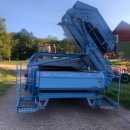 5195 Standen Pearson potato harvester 2 row with elevator