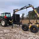 5542 Traktor Valmet 465 4WD mit Moheda Rückewagen