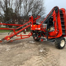 5555 Dewulf P3K carrot harvester with elevator