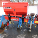 5559 Hatzenbichler row crop cleaner with fertilizer