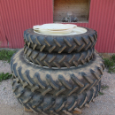 5664 Row crop tires suitable for example to New Holland T6 T7