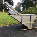 5892 Ekko feeding bunker wet dosing hopper