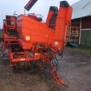 5897 Grimme LK650 potato harvester