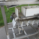 6235 Newtec NBM 50 Denester and punnet filler