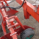 3794 Underhaug UN 2200 onion harvester with elevator