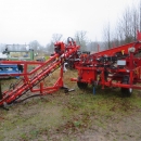 3920 Dewulf P3CC carrot harvester with auto box system