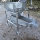 4060 Vibratory feeder Aviteq mit Bunker