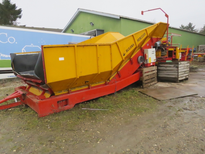 4287 Bijlsma Hercules recieving hopper with grader