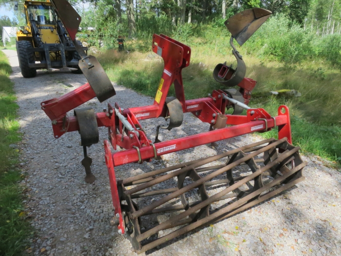 4388 Grimme GFD front ridger 4 row