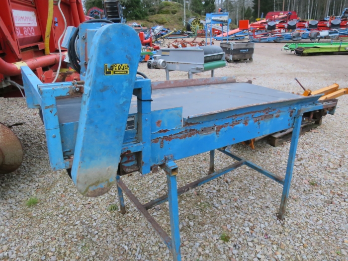 4458 EMVE conveyor 1900x800