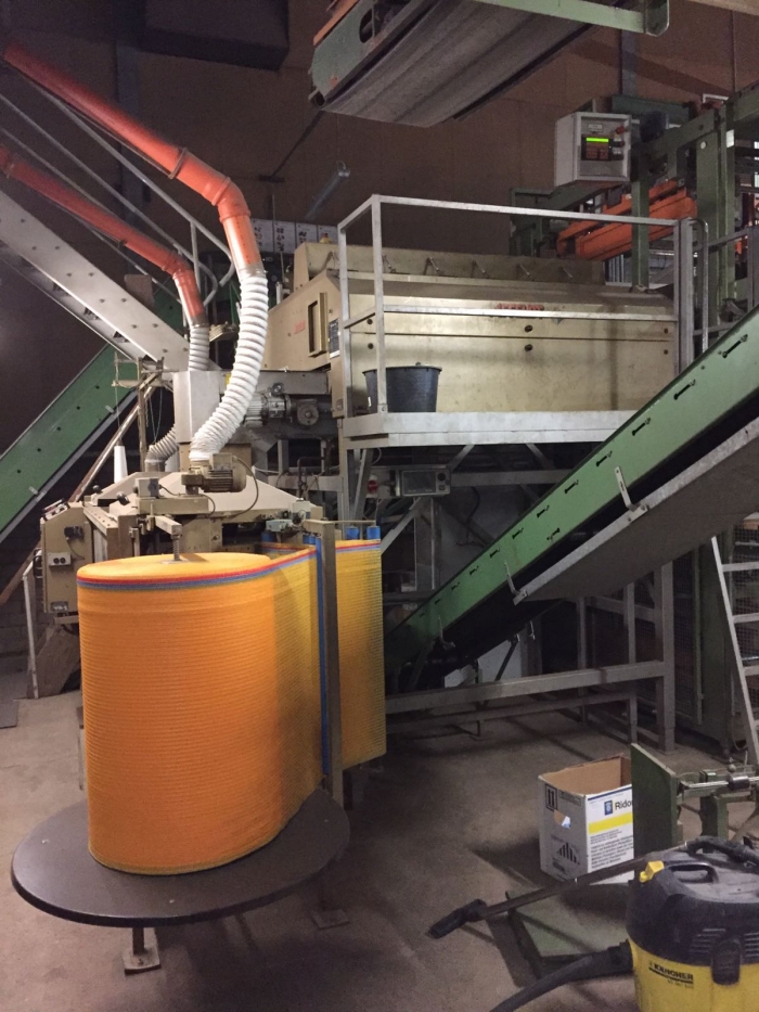 4588 Affeldt Computer weigher 12 head with rollstock net bagger