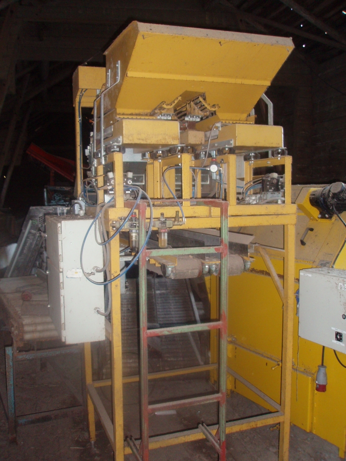 3080 Precido paper bagger