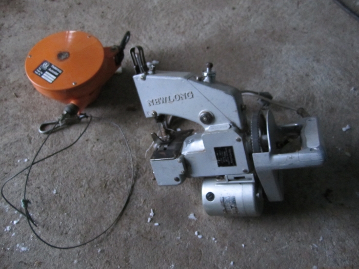 3191 NEWLONG Nähmaschine Handmodel