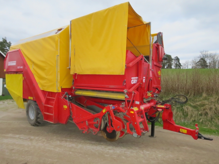 4802 Grimme SE75-40 potato harvester