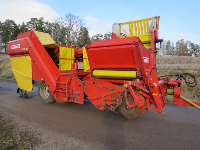 5003 Grimme SE70-20 potato harvester