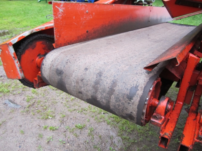 3276 AMAC receiving hopper mit Rollen Walzen