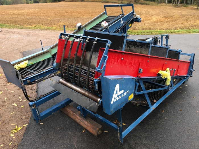 5098 Asa-Lift KT-80 potato harvester mounted