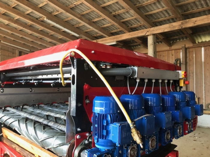 5272 Scotts evolution separator