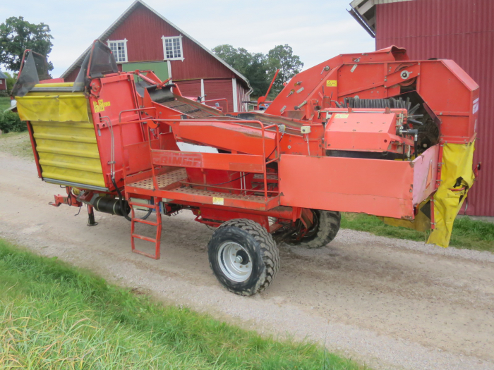 5276 Grimme SE75-30 potato harvester