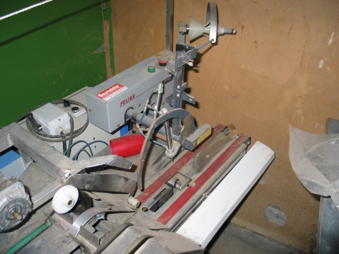 3053 Pak Tyer bunching machine for carrots, radish roses etc
