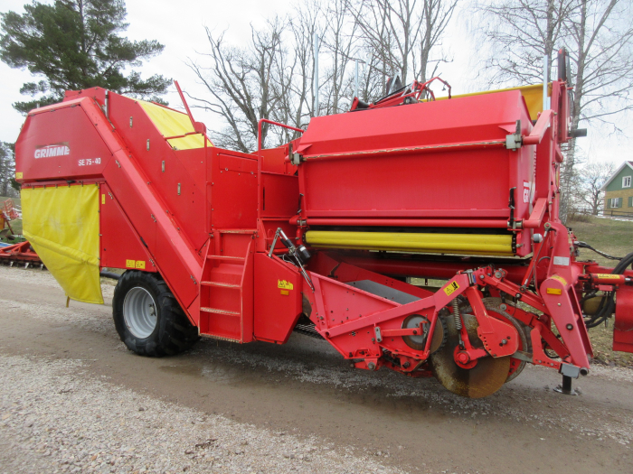 5736 Grimme SE75-40 potato harvester