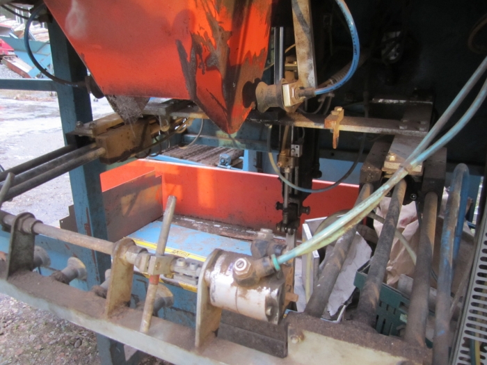 3392 EMVE automatic bagger for paper sacks 10-25 kg
