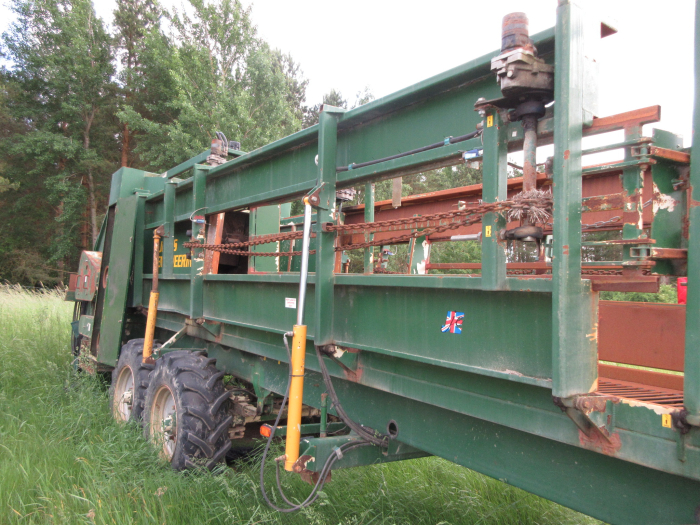 6061 Jones straw layer 9 bale