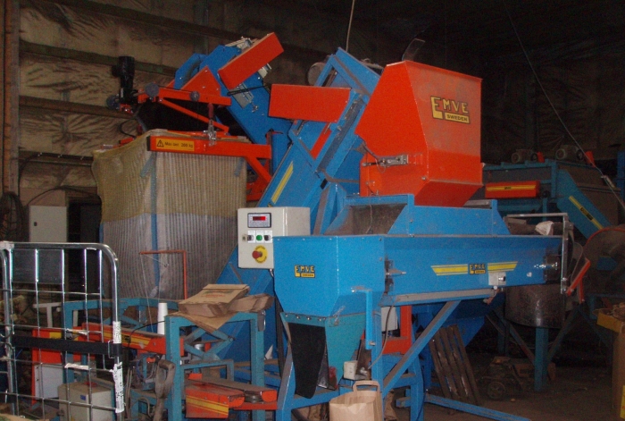 3412 EMVE octabins box filler