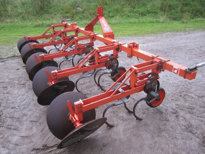 3475 Checchi Magli disc ridger 4 row VR76