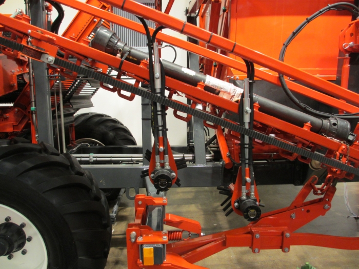 3499 DEWULF GBC carrot harvester
