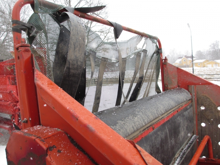 3541 Kverneland Underhaug UN 2100 potato harvester