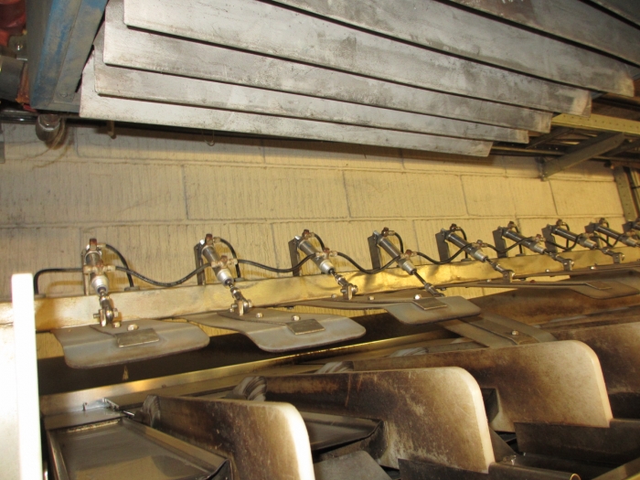 3542 Newtec 2009G computer multi head weigher for carrots
