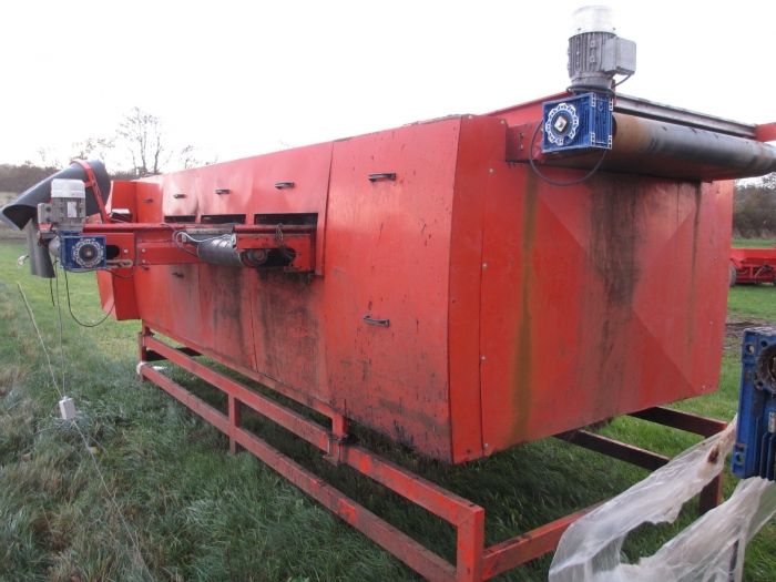 3701 EKKO roller grader for carrots etc