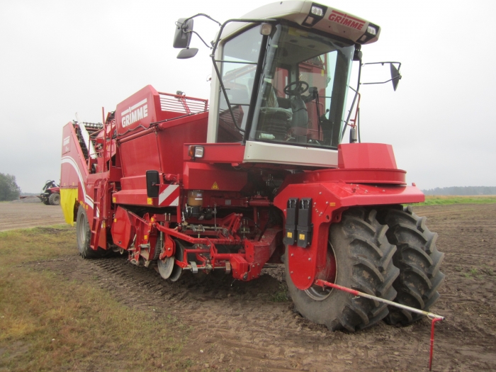 3862 Grimme SF150-60 UB XXL 2 row self propelled potato harvester with bunker