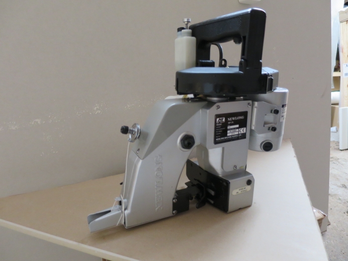 3880 NEWLONG stitcher NP-7A NEW hand model sewing machine