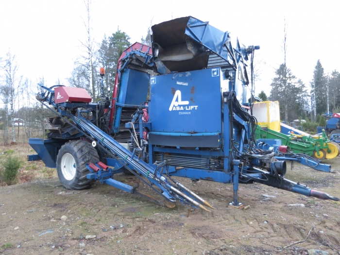 4016 Asa-Lift carrot harvester T-120B 1 row with bunker