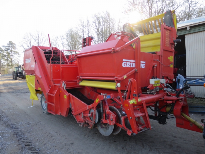 4036 Grimme SE75-20 potato harvester