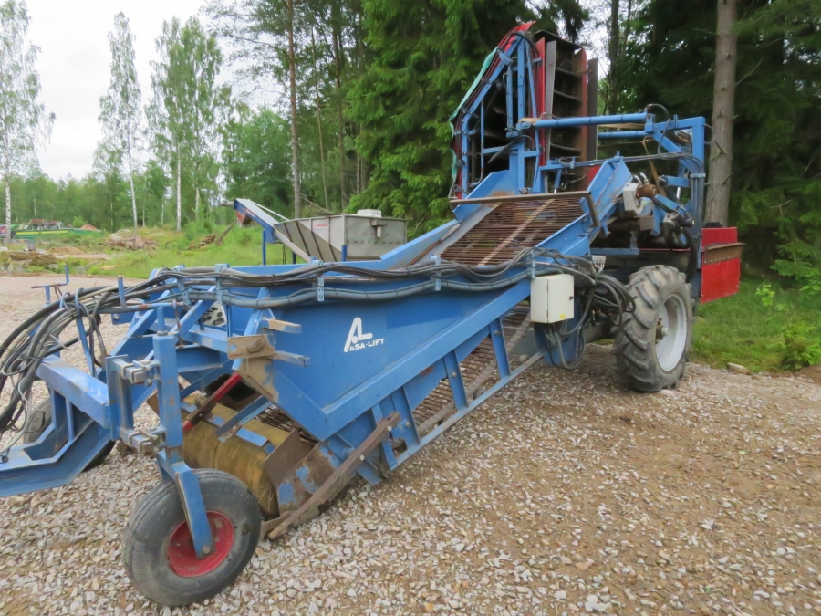 4129 Asa-Lift onion loader Samso model with elevator