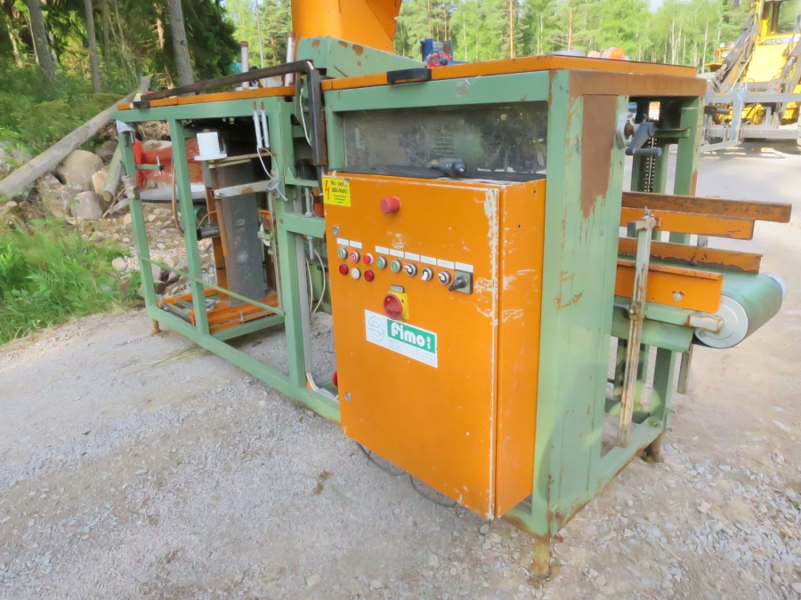 4132 Sorma net bagger with Fischbein Stitcher