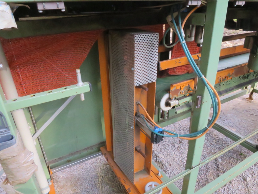 4132 Sorma net bagger with Fischbein Stitcher