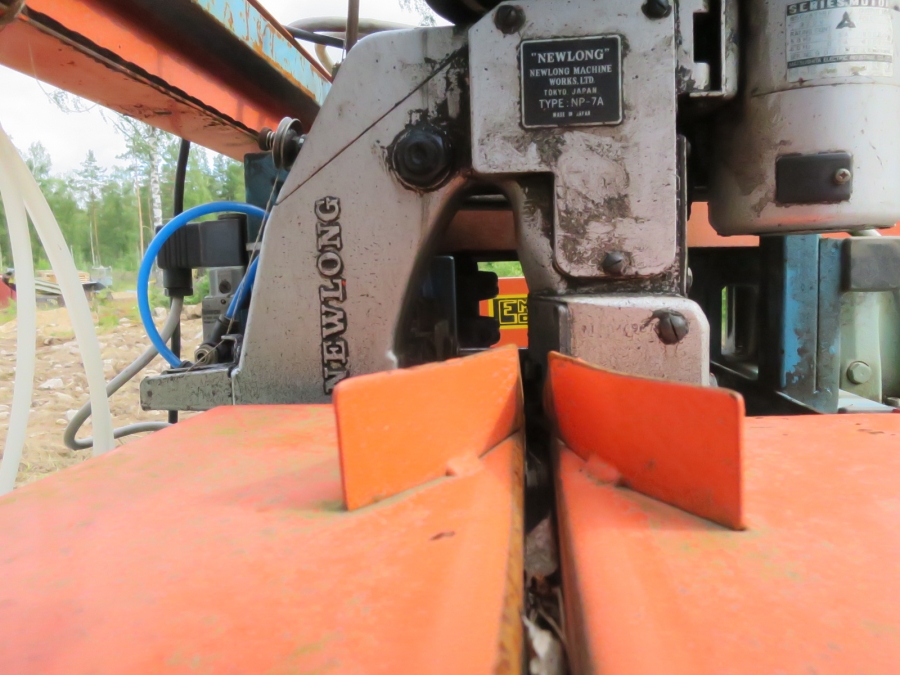 4145 EMVE Nählinie mit Newlong Nähmaschine