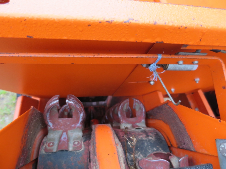 4158 Underhaug Kartoffellegemaschine 2 Reihe