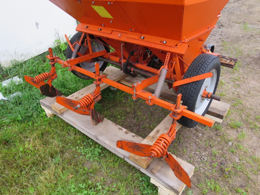 4158 Underhaug Kartoffellegemaschine 2 Reihe