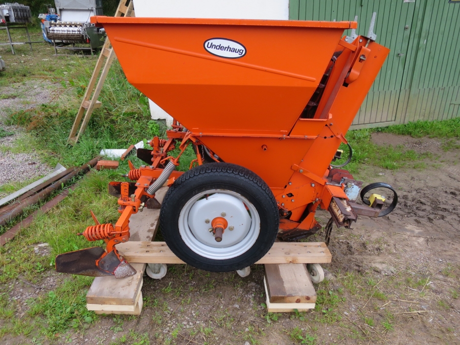4158 Underhaug Kartoffellegemaschine 2 Reihe