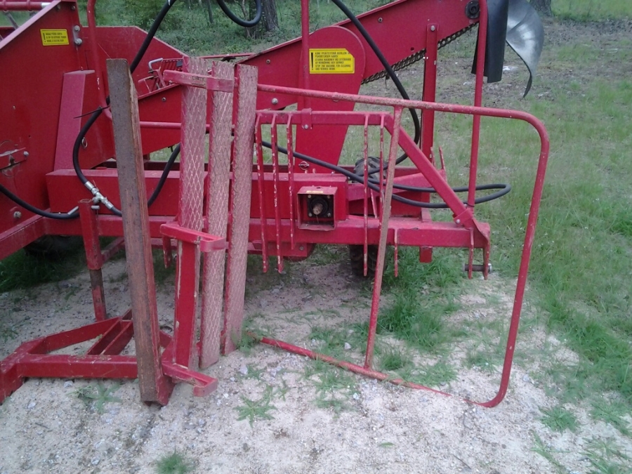 4168 Juko Midi potato harvester mounted