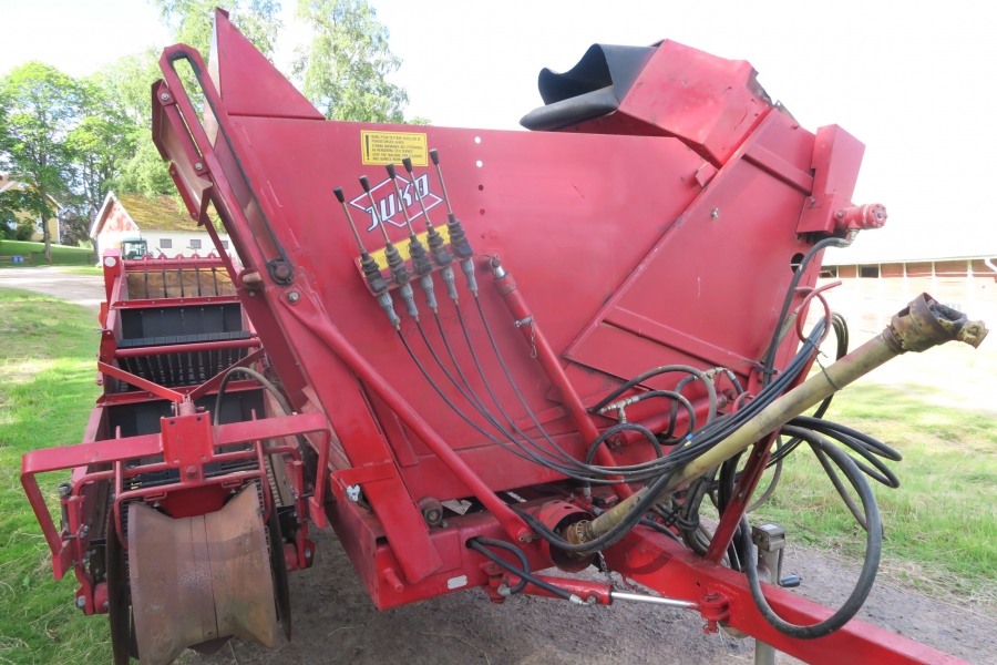 4197 Juko maximat potato harvester